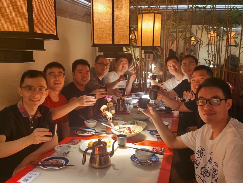 课题组中秋节聚餐2021.9.22.jpg